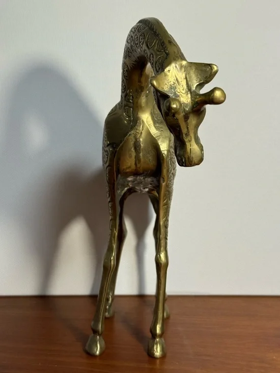 Brass Giraffe Figurine - Textured Metal Décor - Picture 3 of 11